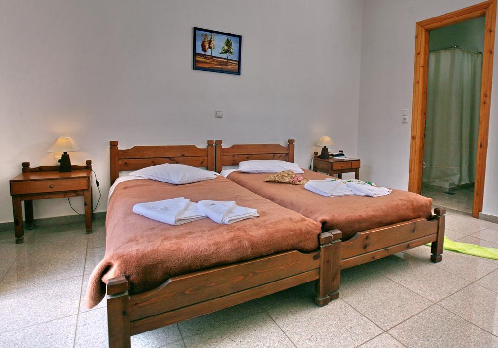 Hotel Pela Skala Kallonis Bagian luar foto