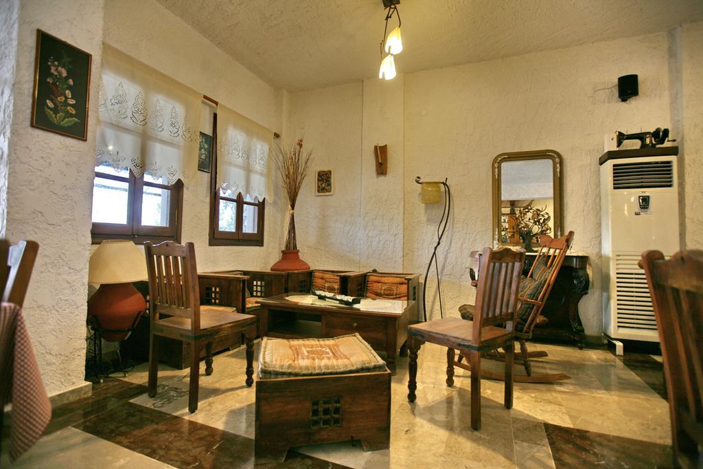 Hotel Pela Skala Kallonis Bagian luar foto