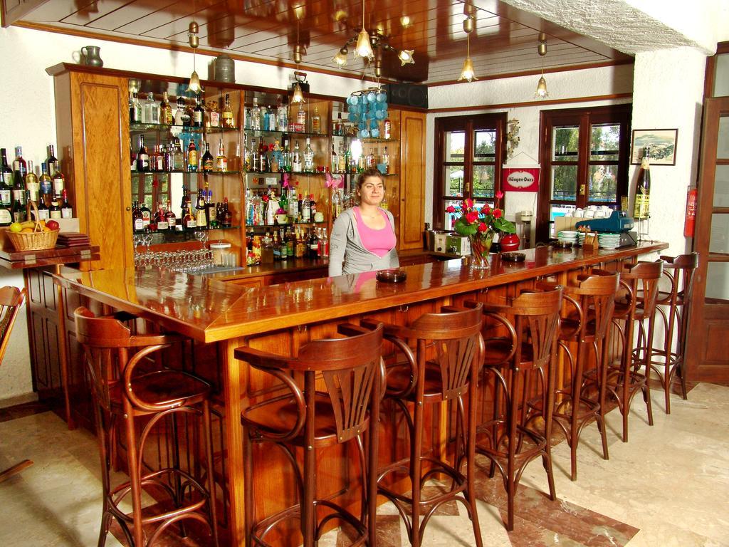 Hotel Pela Skala Kallonis Bagian luar foto