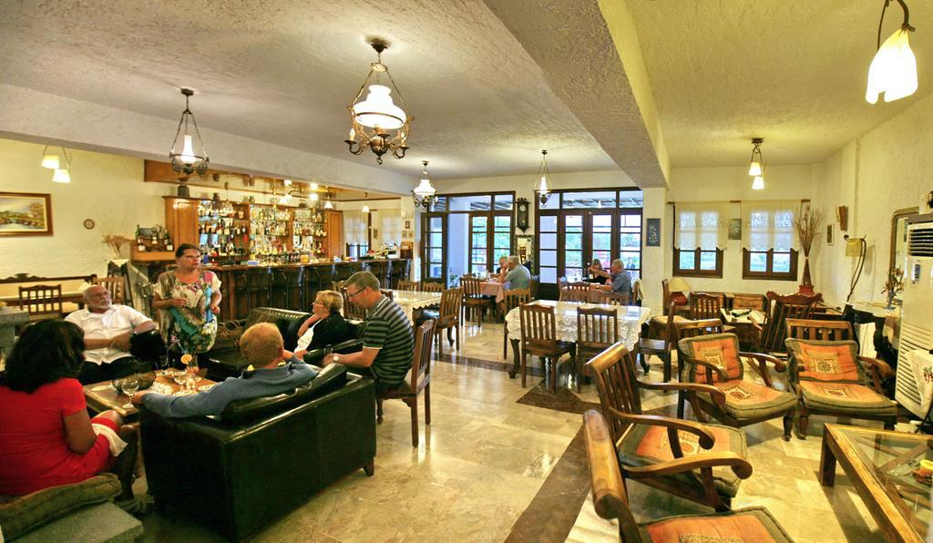 Hotel Pela Skala Kallonis Bagian luar foto