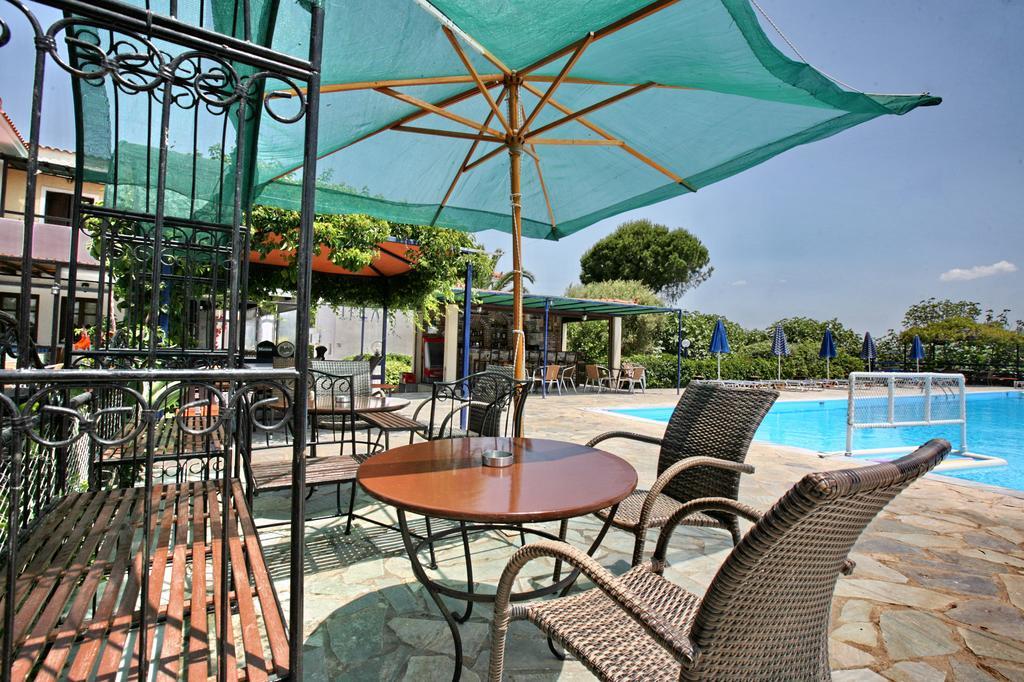Hotel Pela Skala Kallonis Bagian luar foto