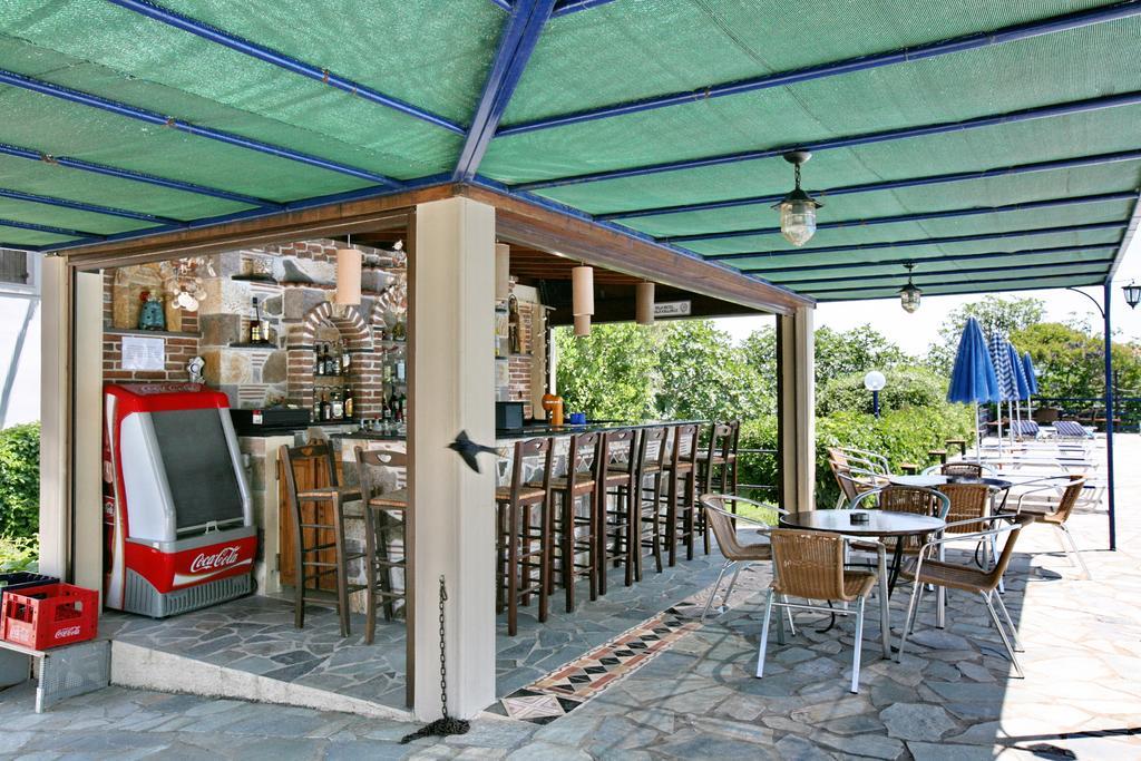 Hotel Pela Skala Kallonis Bagian luar foto