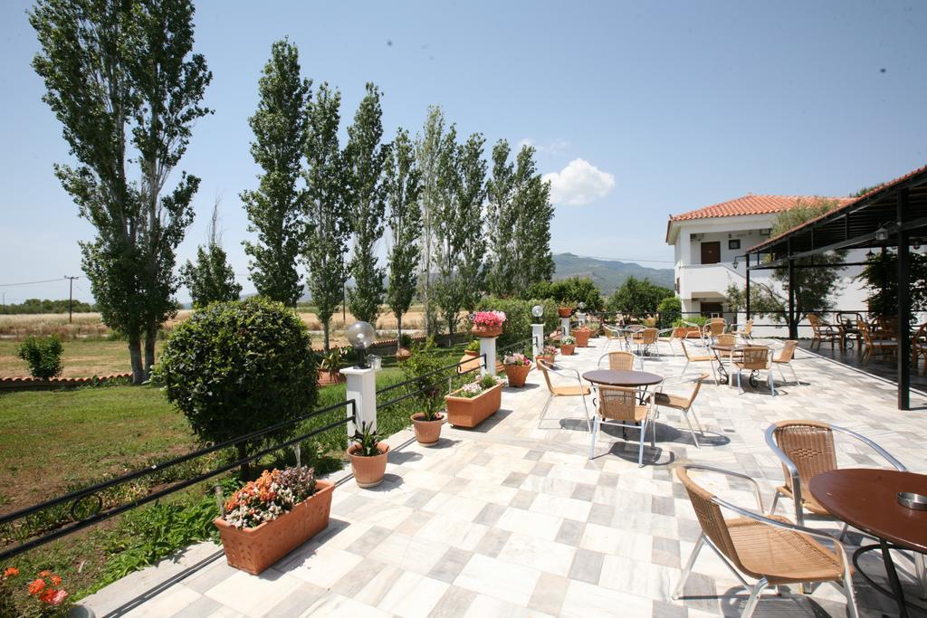 Hotel Pela Skala Kallonis Bagian luar foto