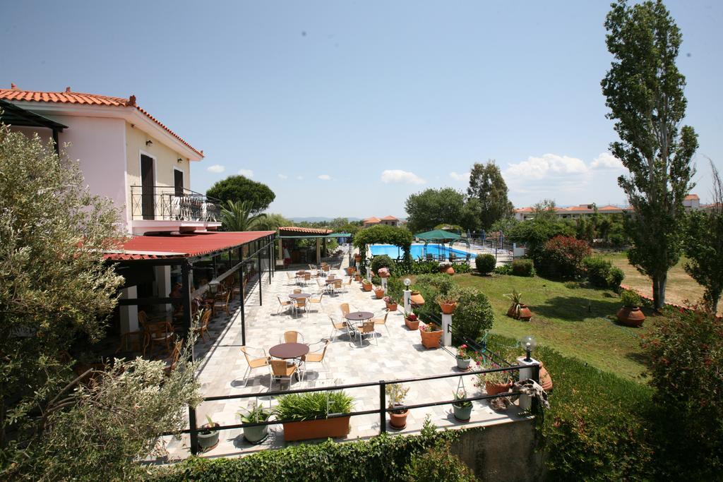 Hotel Pela Skala Kallonis Bagian luar foto