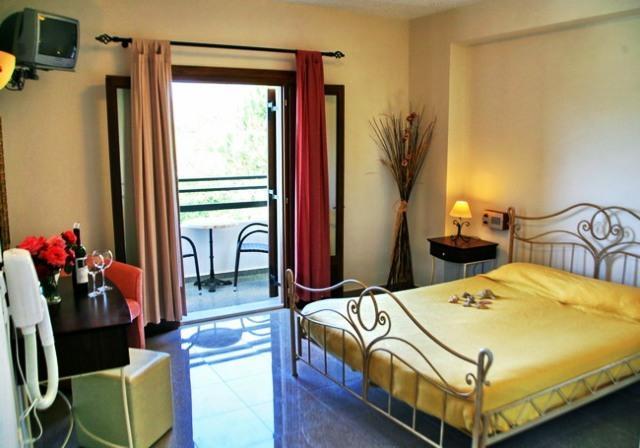 Hotel Pela Skala Kallonis Ruang foto